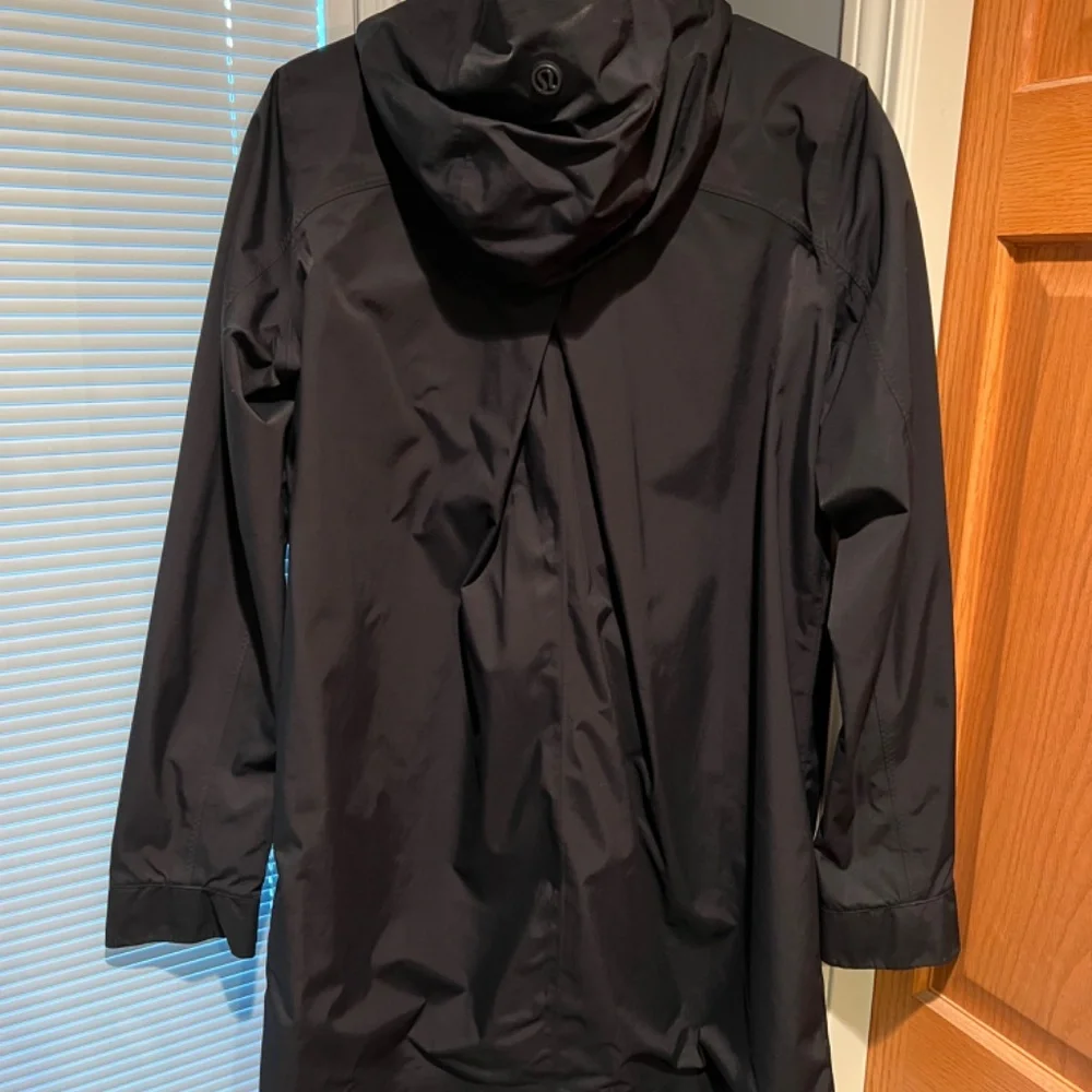 Womens Lululemon Jacket - Picture 2 of 3